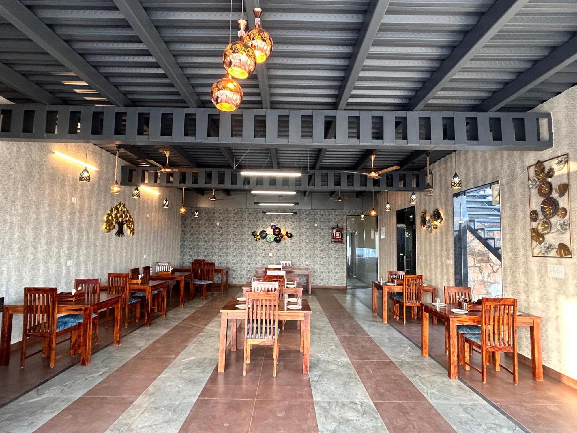 Royal Rajasthan Resort Sikar エクステリア 写真