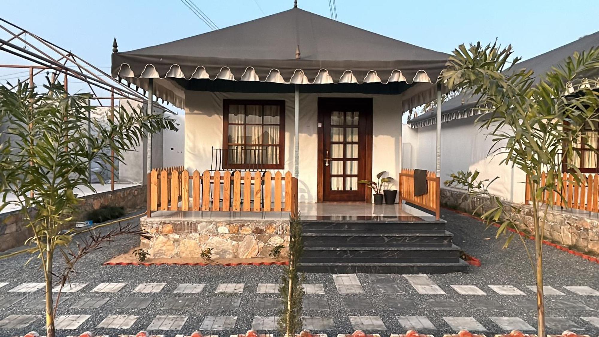 Royal Rajasthan Resort Sikar エクステリア 写真