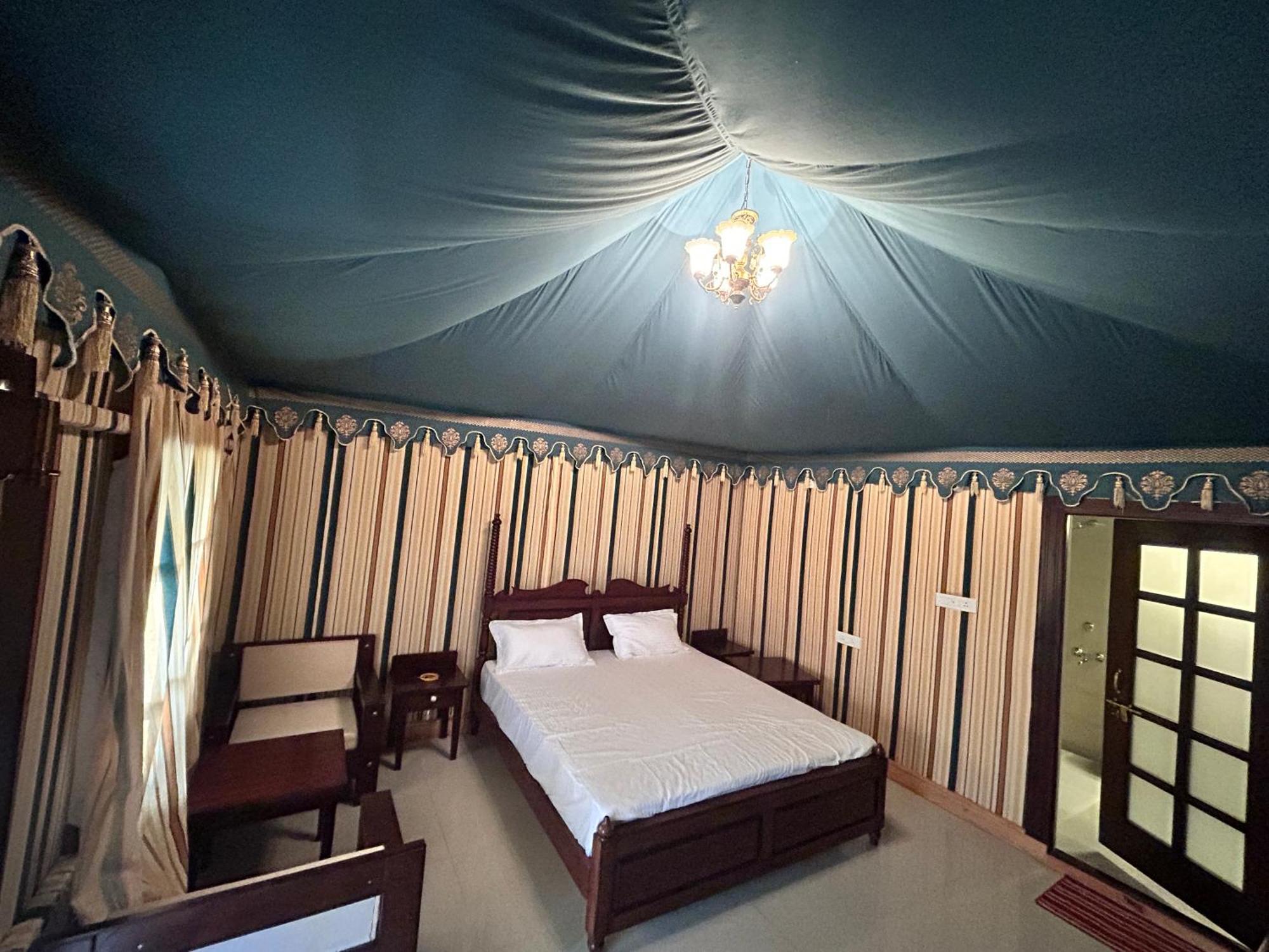 Royal Rajasthan Resort Sikar エクステリア 写真