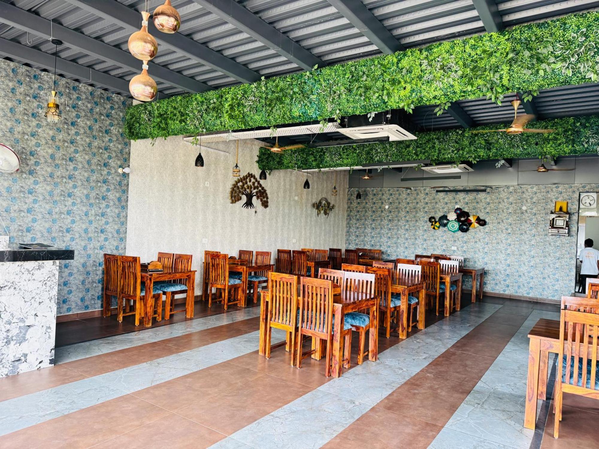 Royal Rajasthan Resort Sikar エクステリア 写真