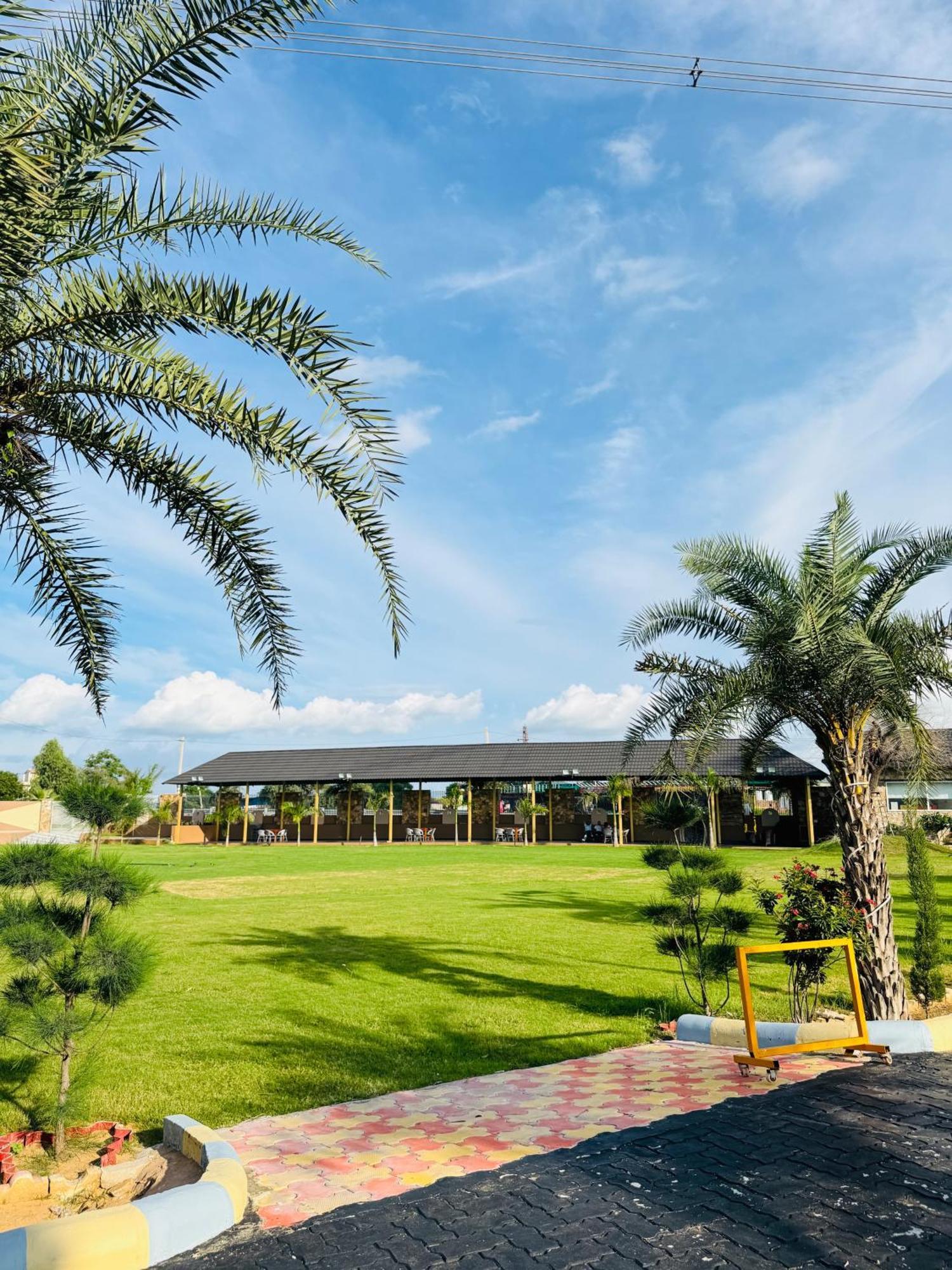 Royal Rajasthan Resort Sikar エクステリア 写真